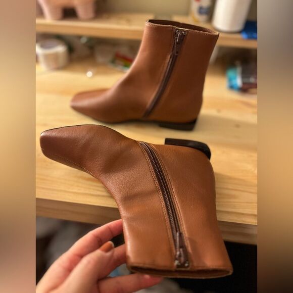 Linea PAOLO Rad ankle boots booties shoes Cognac Womens Size 4.5 New Without Box - Picture 10 of 10